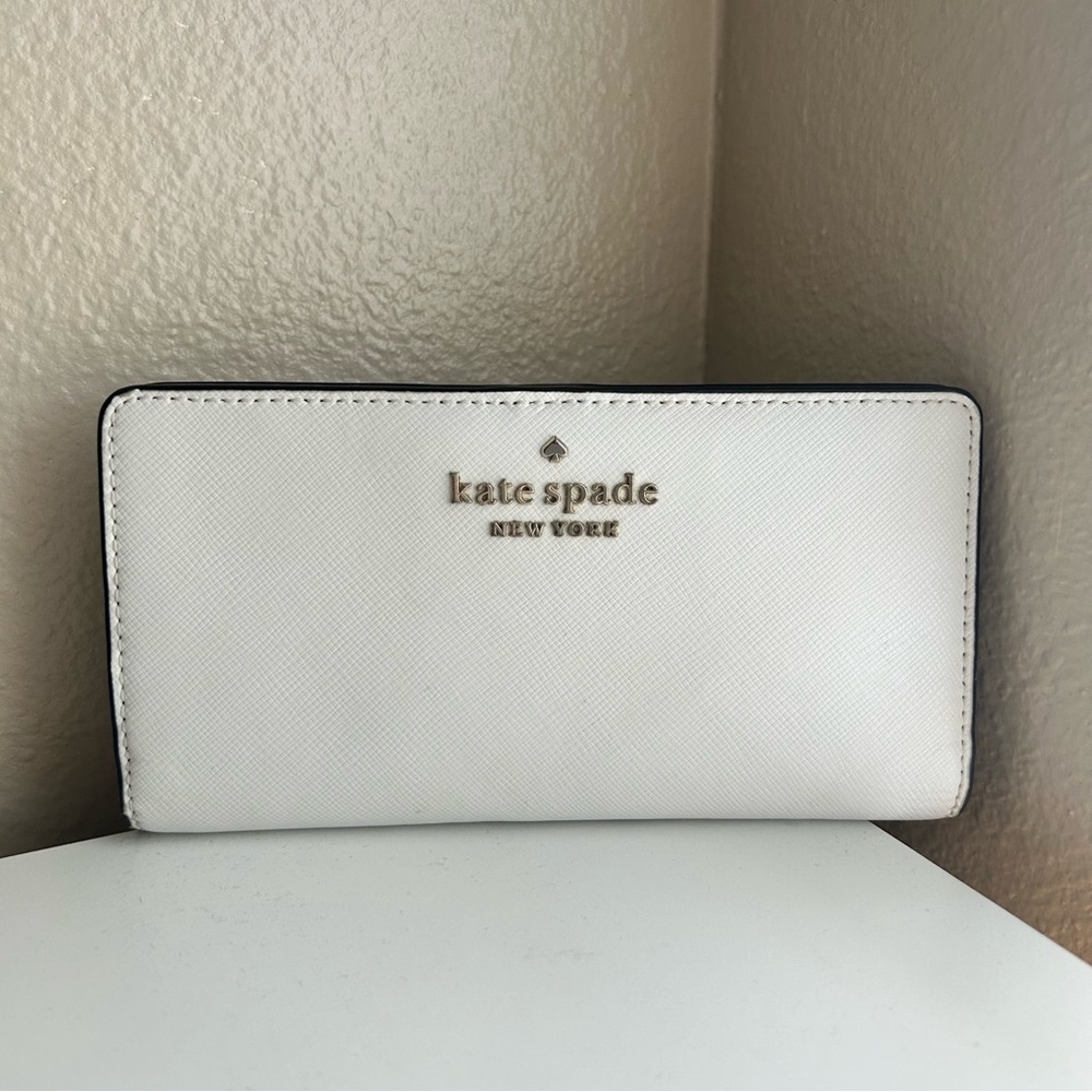 Kate Spade White Wallet